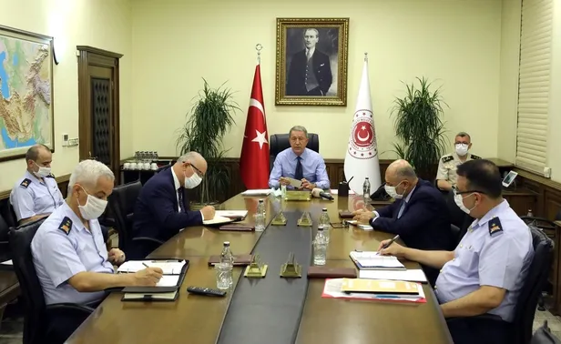 Son dakika: Bakan Hulusi Akar'dan Doğu Akdeniz mesajı: Türkiye'nin yer almadığı hiçbir projenin yaşama şansı yok-2