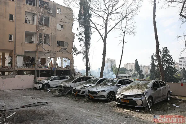 İsrail kentleri alev alev! Balistik ve hipersonikler Demir Kubbe'yi kevgir etti... Füze yağmuru Mersin'den bile görüntülendi - 35