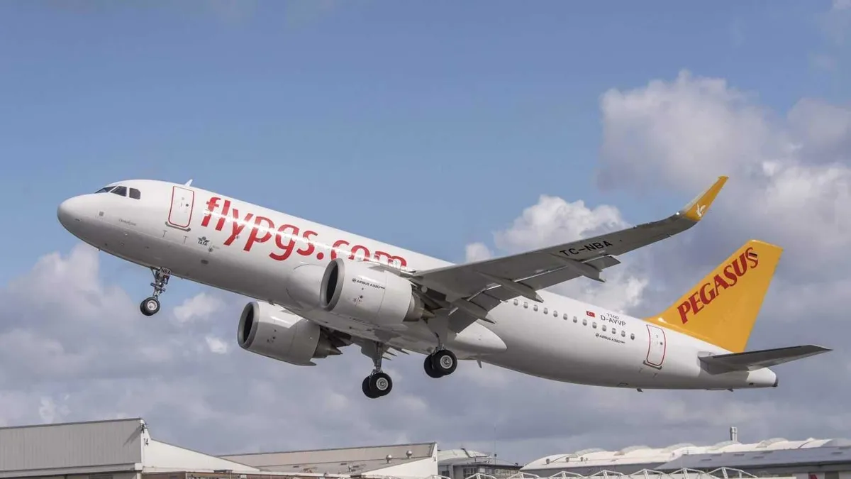 Pegasus'ta yine rötar: Yolcular isyan etti