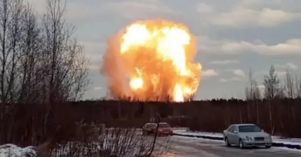 Rusya'da petrol boru hattında patlama: Alevler metrelerce yükseğe ulaştı