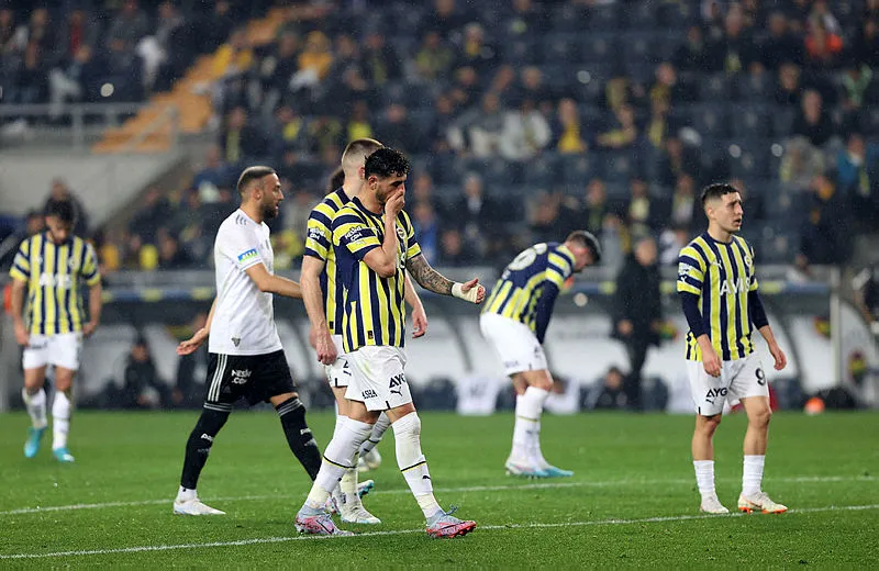 Spor yazarları Fenerbahçe - Beşiktaş derbisini değerlendirdi! İşte o yazılar - 23