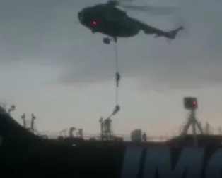 Son dakika: İran, İngiltereye ait tankere müdahale anının görüntülerini yayımladı