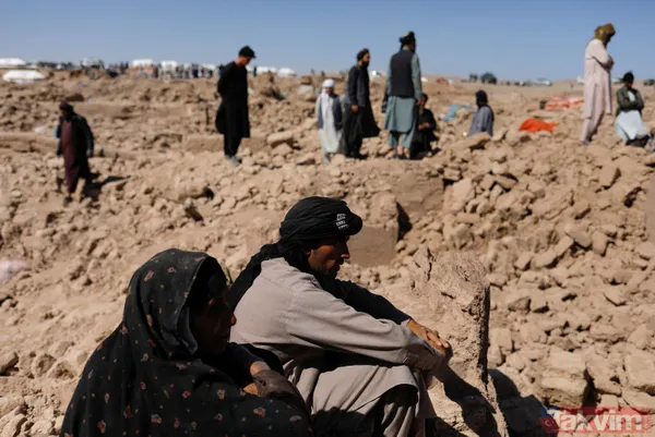Afganistan'da peş peşe yeni depremler! Aynı bölgede 11 dakika sonra - 12