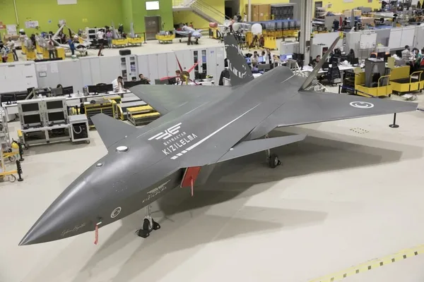 selcuk-bayraktardan-heyecanlandiran-sozler-kizilelmanin-son-asamalarindayiz-1665861806552.jpg Selçuk Bayraktar'dan heyecanlandıran sözler: Kızılelma'nın son aşamalarındayız-8