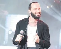 Şarkıcı Berkay’dan Tiny House kararı! Arazisine inşaat firmalarından teklif yağsa da şarkıcı kendi bildiğini okudu