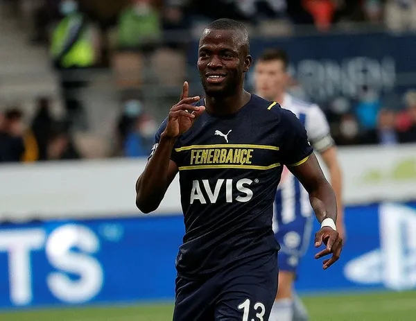 Hatay karşısında 2 golün asistini yapan Valencia, Fenerbahçe’yi taşıyor!-5