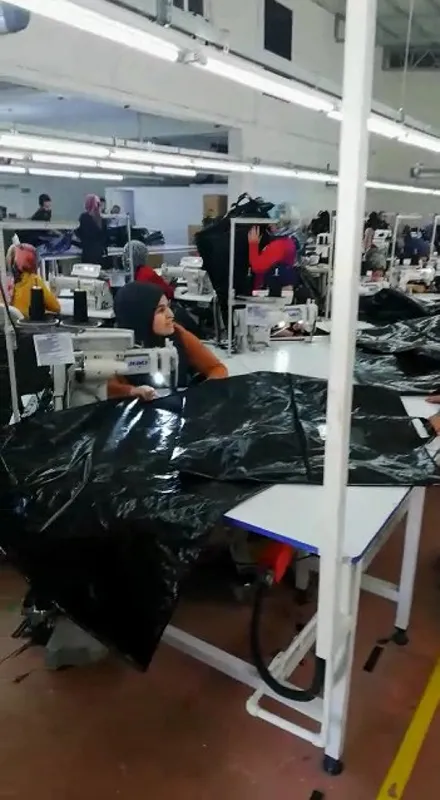 yaptiklari-isi-duyunca-tuyleriniz-urperecek-abd-icin-15-milyon-ceset-torbasi-diktiler-1621842770192.jpg Yaptıkları işi duyunca tüyleriniz ürperecek! ABD için 1,5 milyon ceset torbası diktiler-7