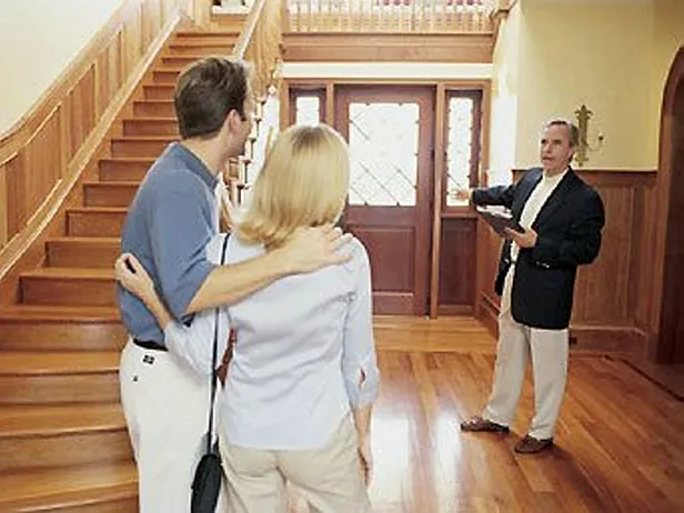 fahis-kira-fiyatlarina-vatandaslardan-sikayet-yagdi-rayic-bedel-suresinin-5-yildan-8-yila-cikmasi-talep-ediliy-1647465798609.jpg Fahiş kira fiyatlarına vatandaşlardan şikayet yağdı! Rayiç bedel süresinin 5 yıldan 8 yıla çıkması talep ediliyor-3