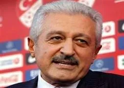 Fenerbahçe’yi düşürmemi istediler