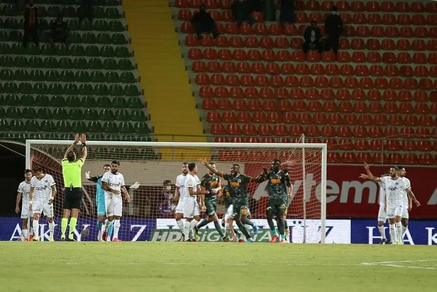 alanyaspor-evinde-galip-alanyaspor-2-1-kasimpasa-mac-sonu-ozet-1632424620925.jpeg Alanyaspor evinde galip! (Alanyaspor 2-1 Kasımpaşa MAÇ SONU ÖZET)-3