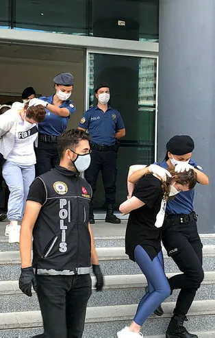 Bursa'da uyuşturucu operasyonu: 10 gözaltı!