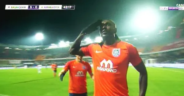 Adebayor'dan asker selamı-1