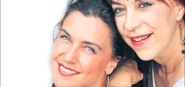 Anasına bak kızını al