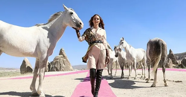 Ülkesi Brezilya’ya giden Jessica May, Türkiye’yi unutmadı: Neşet Ertaş ile huzur buldu