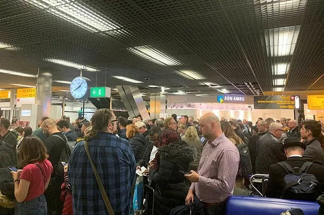 Hollanda’da uçak kaçırma girişimi!