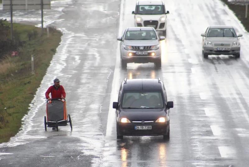 Farid Feyadi İslamiyeti anlatmak için İngiltere'den Mekke'ye yürüyor - 7
