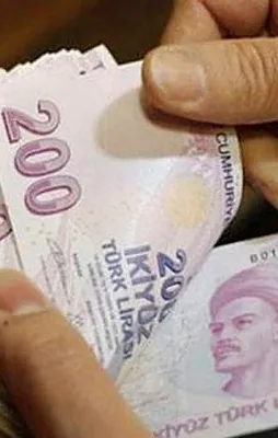 Türk Lirası’na sahip çıkıyoruz