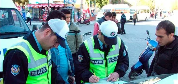 60 bin ehliyete el konuldu