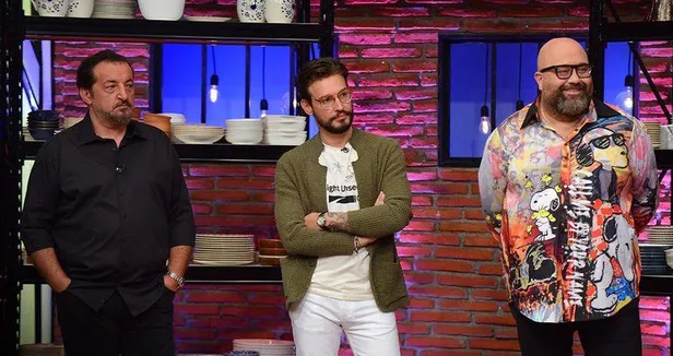 Acun Ilıcalı acil operasyon çekti artık gına geldi! Masterchef'te hep aynı şeyi yaşıyor diye TV 8'i silkeleyecek yayından kalkacak-8