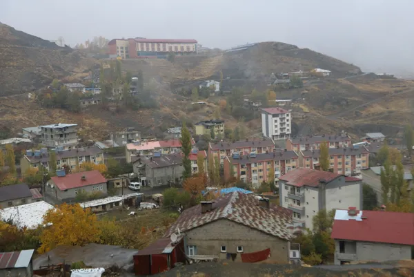 intihara-kalkisan-16-yasindaki-kiz-cocugu-cinsel-istismara-ugradigini-soyledi-babasi-kuzeni-ve-dayisi-gozaltina-alindi-1636030216836.jpg İntihara kalkışan 16 yaşındaki kız çocuğu cinsel istismara uğradığını söyledi! Babası kuzeni ve dayısı gözaltına alındı-5