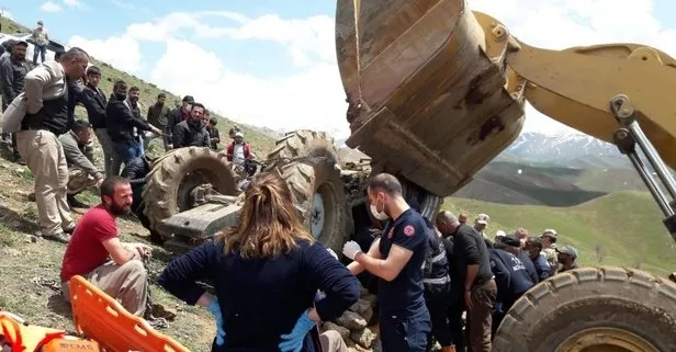 Hakkari De Cifti Traktorun Altinda Kaldi Takvim