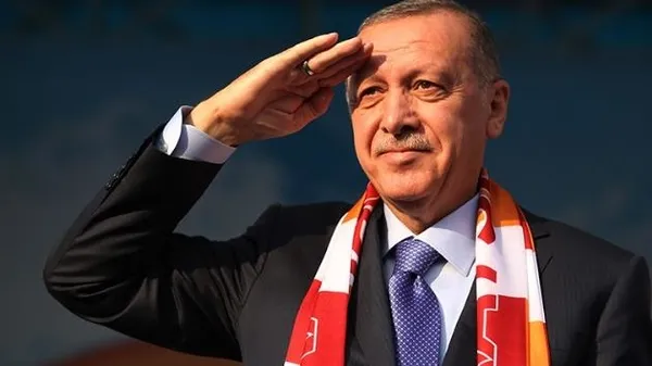 2020’nin kudretli gücü tartışmasız bir şekilde Erdoğan’ın Türkiye’si! | France Inter’den Emmanuel Macron’a gönderme...