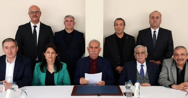 Teröristbaşı Öcalan gözünden operasyon geçirdi