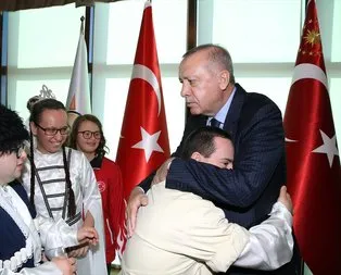 Başkan Erdoğan engellileri kabul etti