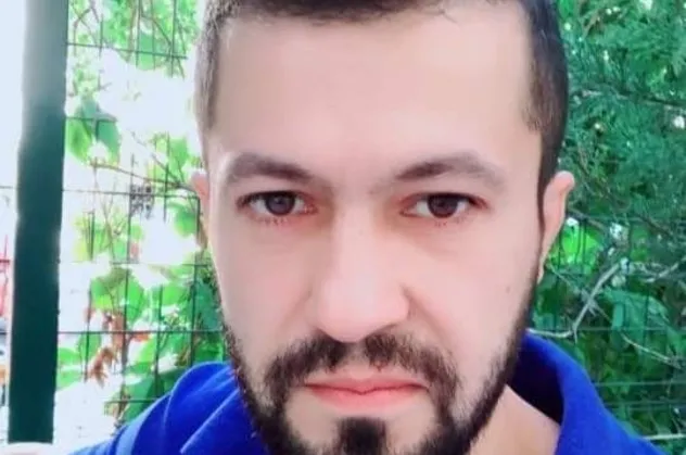 Barıştığı annesini boğazını keserek öldürdü