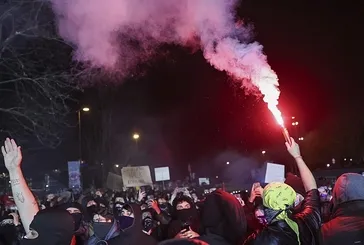 Başkan Erdoğan'a hakaret eden kadın gözaltına alındı!