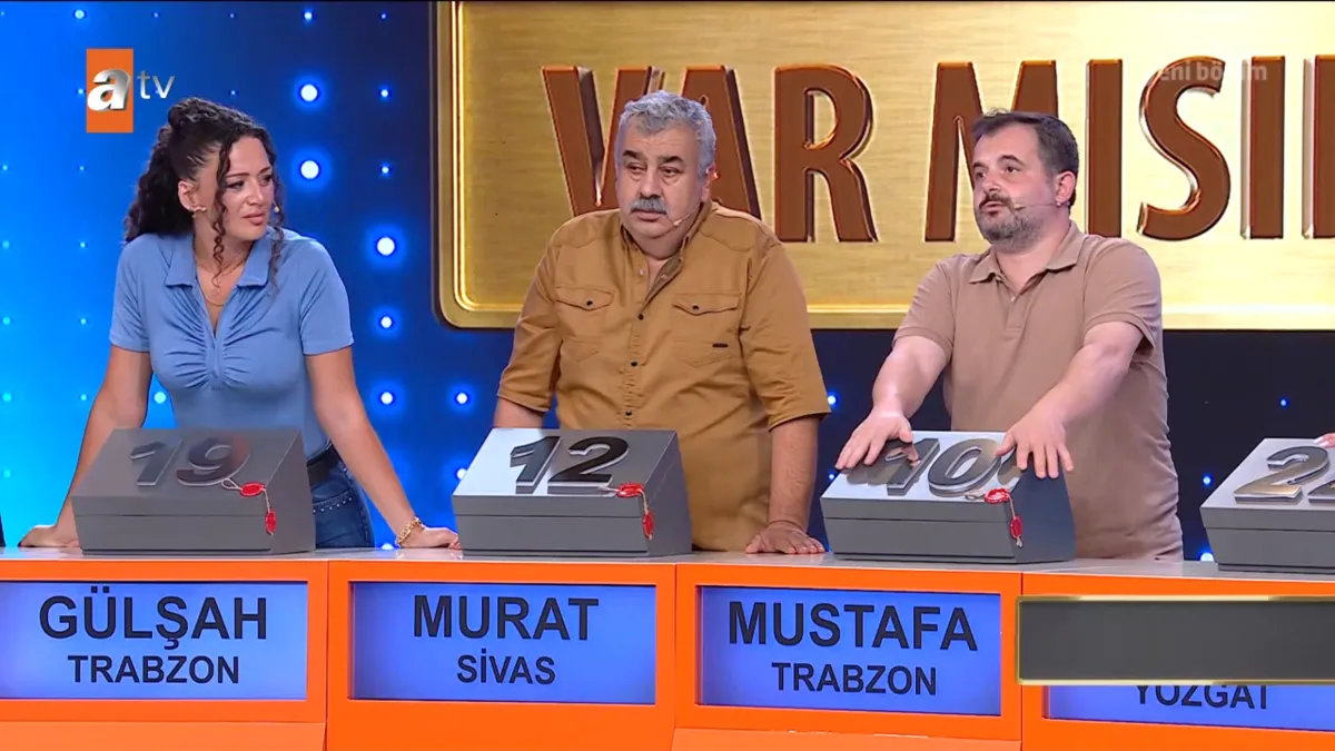 1791927344340.png Naciye Teyze, içinden 25 bin TL çıkan kutusunu milyonluk teklifle sattı. | Haberde yer alan görseller atv ve takvim.com.tr grafik servisine aittir.