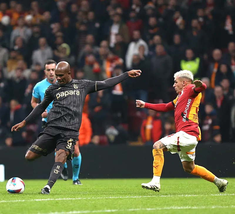 Hocaların hedefi zafer! Trabzonspor - Galatasaray derbisinin 11'leri netleşti - 8