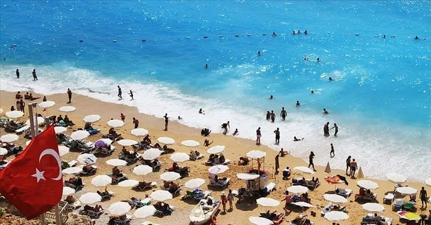 Türkiye'nin 2025'teki turizm geliri 65,2 milyar dolar olarak kayıtlara geçti: OVP hedefini aştı