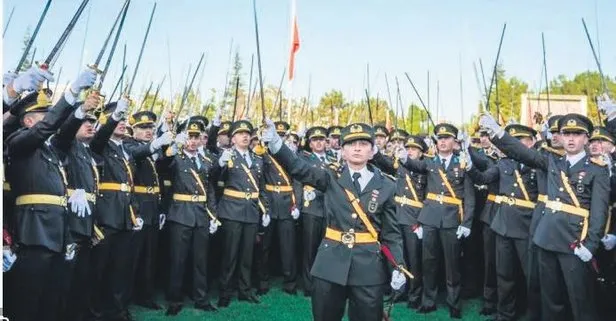 Slogan krizi: MSB’den ’Teğmenlere tahkikat’ iddialarına yalanlama