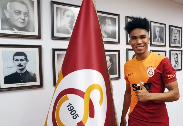 son-dakika-galatasaray-gustavo-assuncao-transferini-duyurdu-1631124403888.jpeg