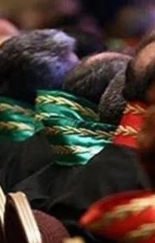 Boşanmış anne çocuğuna soyadını verebilir mi?