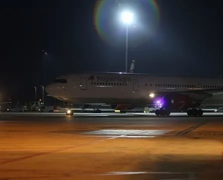 Rusya’nın ilk charter uçağı Antalya’da