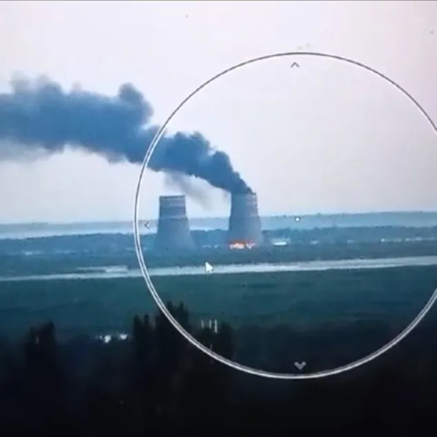 Zaporijya Nükleer Santrali’nin tesisi vuruldu