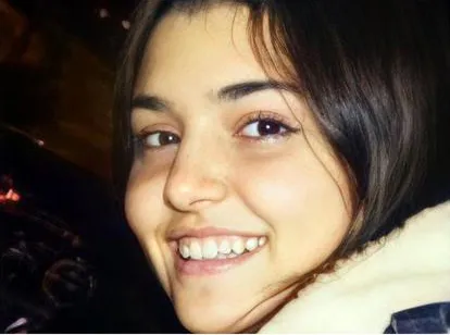 Bu bildiğimiz Hande Erçel mi 'parayı bulunca yeniden doğmuş' Bir de 'Merve Boluğur neden karalar bağladı' dedi Murat Dalkılıç...-5