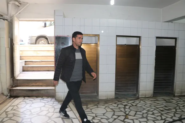 cuma-gunu-calinan-10-bin-dolarina-kavusan-pazarci-sevinemedi-60-bin-tl-zararim-var-1640180256535.jpg Cuma günü çalınan 10 bin dolarına kavuşan pazarcı sevinemedi: 60 bin TL zararım var-5