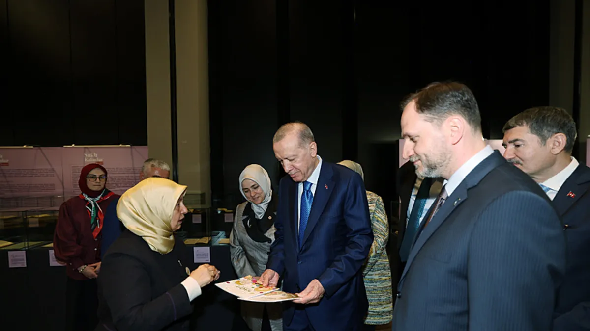 Açılışını Emine Erdoğan yapmıştı! Başkan Recep Tayyip Erdoğan Saklı Kalanlar sergisini ziyaret etti