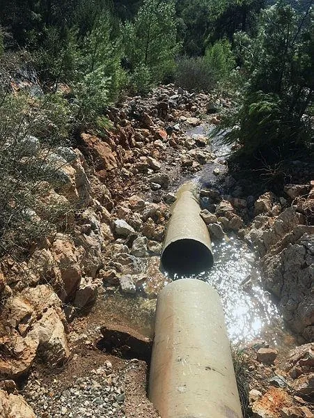 Bodrum'da yine su borusu patladı; 36 saat su verilemeyecek-3