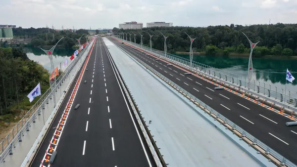 chpli-zeydan-karalardan-esi-gorulmemis-hazimsizlik-kopruyu-baskan-recep-tayyip-erdogan-yapti-diye-guzergahi-de-1686113756700.jpg CHP'li Zeydan Karalar'dan eşi görülmemiş hazımsızlık: Köprüyü Başkan Recep Tayyip Erdoğan yaptı diye güzergahı değiştirdi-10