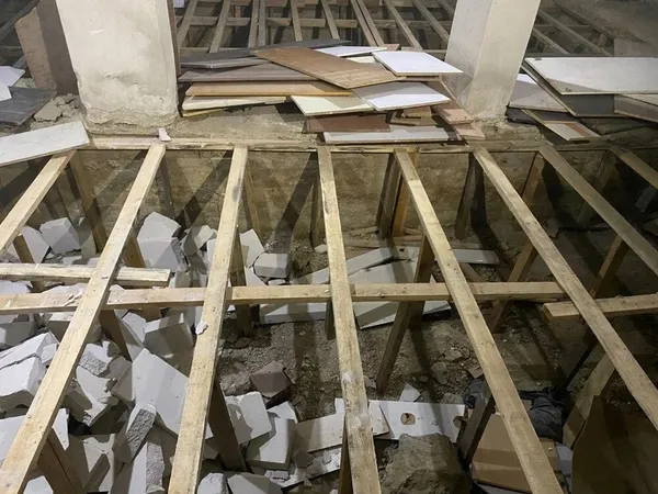 kagithanede-trajikomik-haber-zemine-15-metre-kacak-kat-indirdi-1676983673542.jpeg Kağıthane’de trajikomik haber: Zemine 1.5 metre kaçak kat indirdi!-3