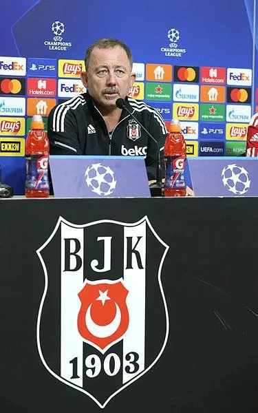 yildiz-isimler-kadroda-besiktasin-borussia-dortmund-maci-kamp-kadrosu-aciklandi-1631633950963.jpeg