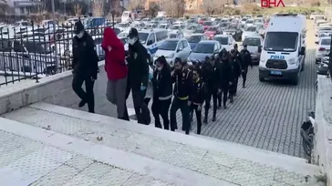 İzmir'de fuhuş operasyonunda 8 tutuklama