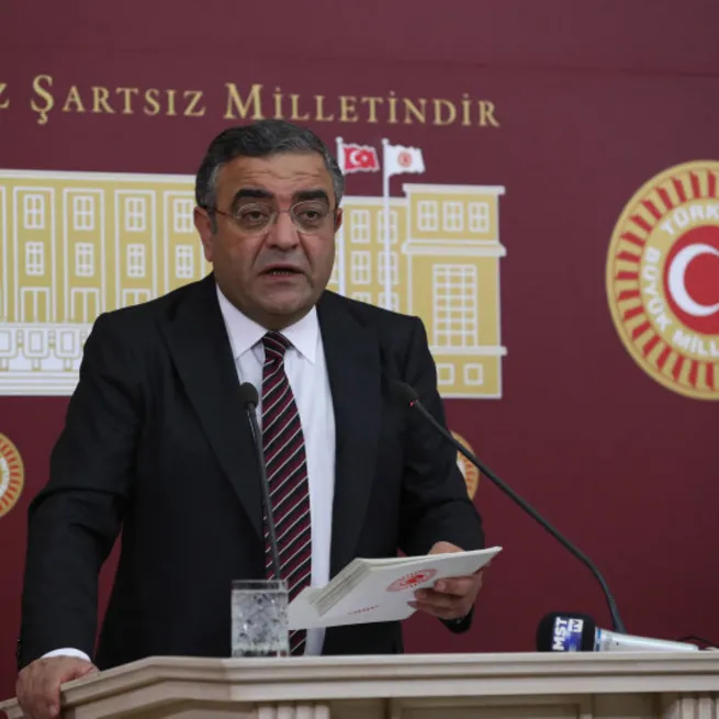 CHPli Sezgin Tanrıkulundan malumun ilamı: Tutum Belgesi ile Ortak Politikalar Metni örtüşüyor