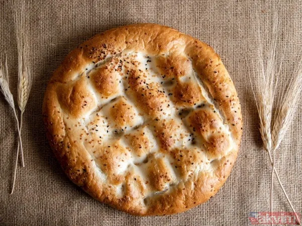 Ramazan'da kokusu bütün evi saracak! Sütlü ramazan pidesi tarifi - 4