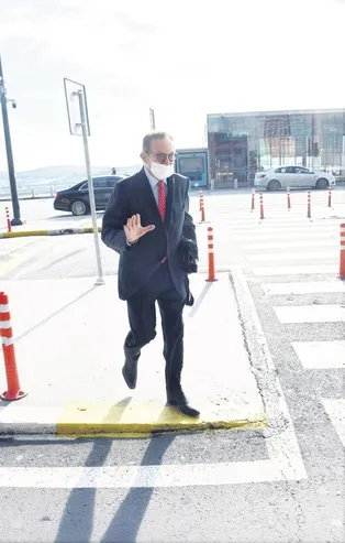 Feryal Gülman'a ayrılık tazminatı olarak 60 milyon lira ödeyen Kemal Gülman'ın son halini görenler şaşırdı