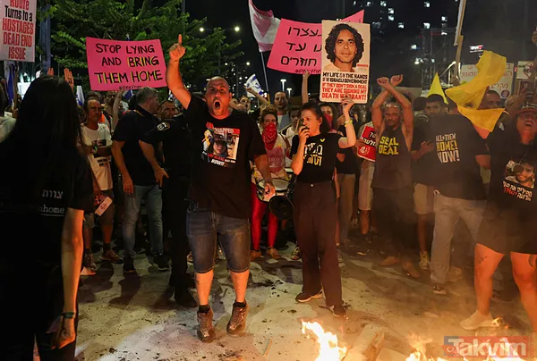 Netanyahu'ya tepkiler dinmiyor! On binlerce İsrailli sokaklara akın etti! Ana yollları trafiğe kapattılar - 25